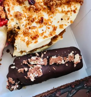 The vegan Twix bar, and some vegan carrot cake pictured above. at Little Bear in Pireas