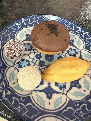   at Little Bear in Pireas