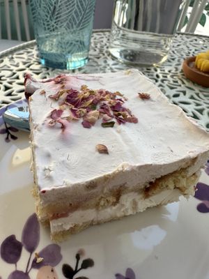   at Little Bear in Pireas