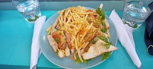 A no chicken club sandwich big enough for two people 🌱 #Veganuary at Little Bear in Pireas