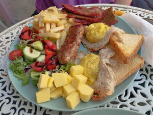  at Little Bear in Pireas