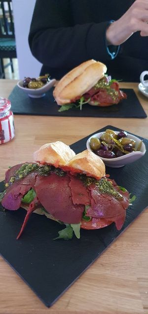 Vegan "no jamon" at Cafe Macondo in Mallorca