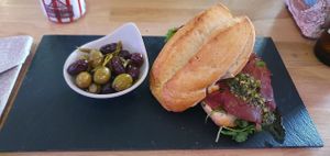 Vegan "No Jamon" at Cafe Macondo in Mallorca