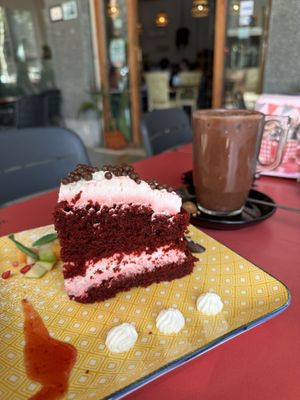 Red velvet cake & oat milk iced chocolate   at Cafe Macondo in Mallorca