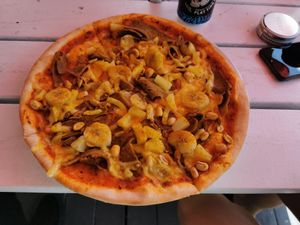 Vegan Söt pizza at Torino Pizzeria in Gaevle