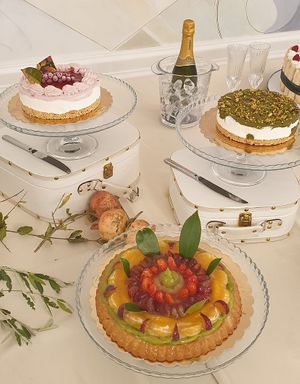 Cheese cake e crostata di crema e frutta at Dolci Tentazioni in Deruta