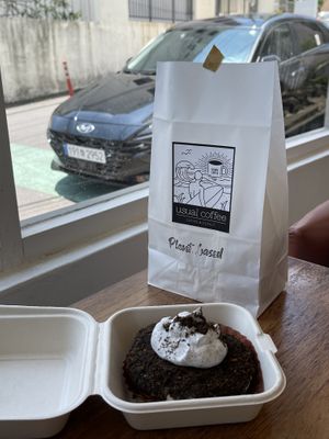cookie and cream flavored donut  at Usual Coffee in Jeju