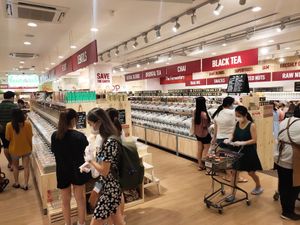 Crowded at Scoop Wholefoods - Waterway Point in Northeast Singapore