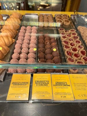  at Cortese Café 900 in Florence