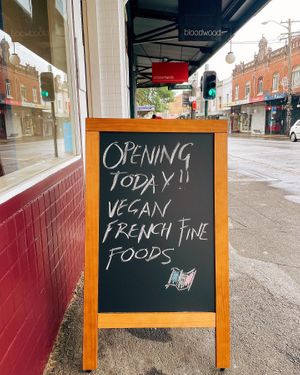 Front entrance at Le Gourmand in Newtown