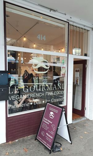 entrance at Le Gourmand in Newtown