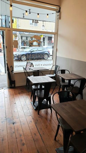 interior - seating at Le Gourmand in Newtown