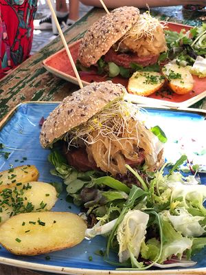vegan burger at Panorama in Barcelona