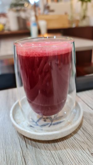 Freshly pressed juices made in the restaurant. at Khun Churn in White in Bangkok