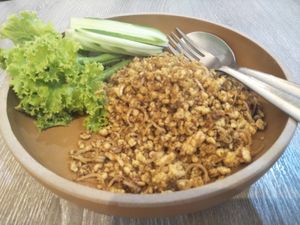 Khua gling  at Khun Churn in White in Bangkok