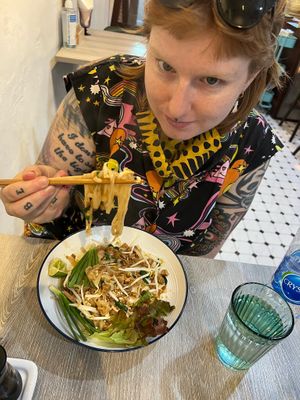 Pad Thai no egg with Chinese chives  at Khun Churn in White in Bangkok