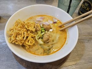 Khao Soi at Khun Churn in White in Bangkok