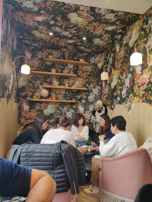 Inside at Emilie and the Cool Kids in Reims