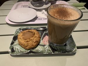 Vegan spéculos cookie and chai latte with almond milk  at Emilie and the Cool Kids in Lille