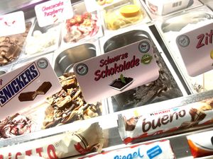 ice cream at Wonder Waffel - Hohenstaufenring in Cologne