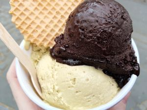pistachio & dark chocolate ice cream at Wonder Waffel - Hohenstaufenring in Cologne