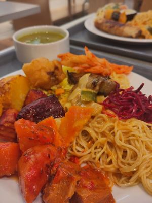 Buffet at Loving Hut - OC Nový Smíchov in Prague