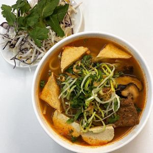 Soupe vermicelle à la citronnelle épicée / Bún Từ Đàm
 at Mangala in Montreal