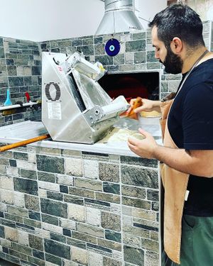 Lahmacun geliyor at Vegan Masa in Istanbul