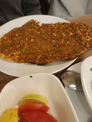 Lahmacun at Vegan Masa in Istanbul
