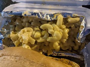 Mac n' Cheese at Imagine Vegan Cafe in Memphis