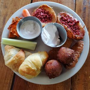 Sampler at Imagine Vegan Cafe in Memphis