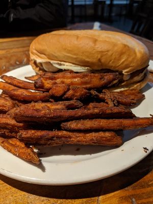 Sweet potato fries at Imagine Vegan Cafe in Memphis