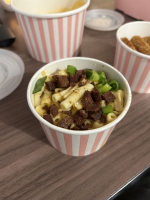 Mac N Cheez  at Neat Burger - Finsbury Park in North London