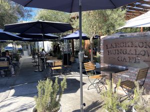 Great outdoor patio at Larchmont Bungalow Cafe in Los Angeles
