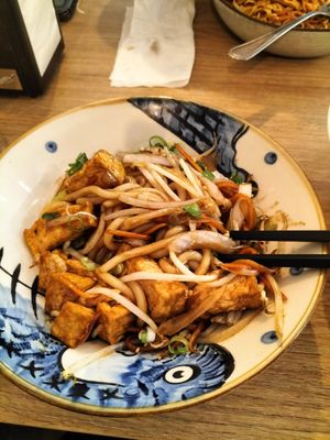 Udon con tofu at Suki Ramen Bar in Barcelona
