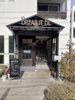 Front  at Breaditbe in Kamakura