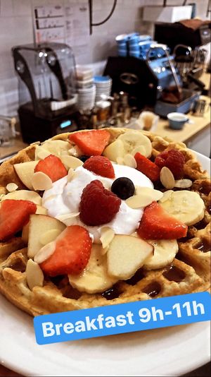 Waffles at 32 rue Notre Dame de Lorette only (at Cloud Cakes 6 rue Mandar 75002, Waffles are replaced by pancakes). :-) at Cloud Cakes -  Notre Dame de Lorette in Paris