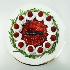 Raspberry vanilla cake. at Cloud Cakes -  Notre Dame de Lorette in Paris