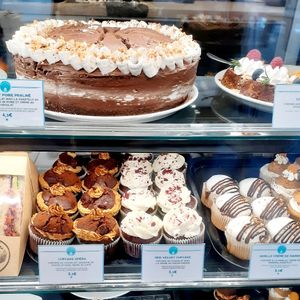😍 at Cloud Cakes -  Notre Dame de Lorette in Paris
