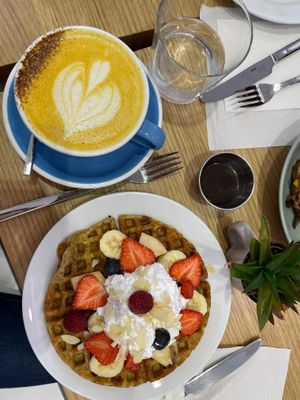 Waffle and curcuma spice latte at Cloud Cakes -  Notre Dame de Lorette in Paris