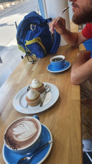 Super boissons et cupcakes ! at Cloud Cakes -  Notre Dame de Lorette in Paris