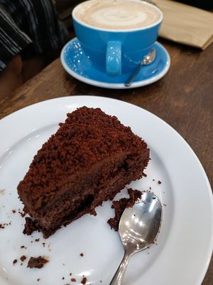 Blackout cake at Cloud Cakes -  Notre Dame de Lorette in Paris