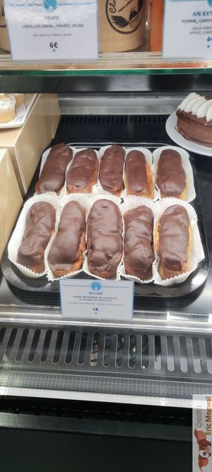 Vegan Eclairs au chocolat ! at Cloud Cakes -  Notre Dame de Lorette in Paris