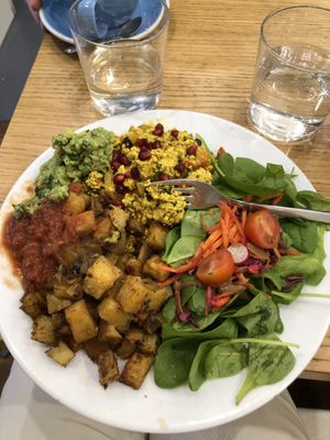   at Cloud Cakes -  Notre Dame de Lorette in Paris