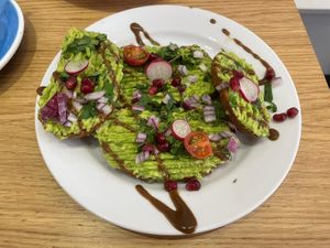 Avocado toast at Cloud Cakes -  Notre Dame de Lorette in Paris