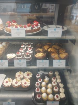  at Cloud Cakes -  Notre Dame de Lorette in Paris