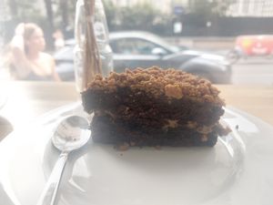 Speculoos chocolate cake at Cloud Cakes -  Notre Dame de Lorette in Paris