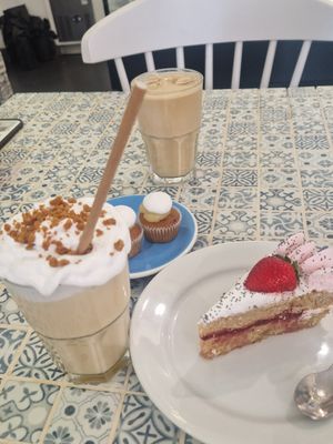  at Cloud Cakes -  Notre Dame de Lorette in Paris