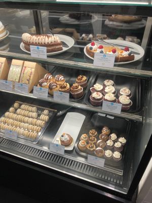  at Cloud Cakes -  Notre Dame de Lorette in Paris