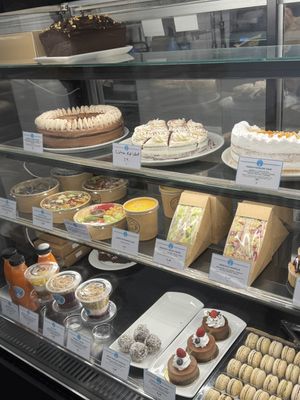   at Cloud Cakes -  Notre Dame de Lorette in Paris